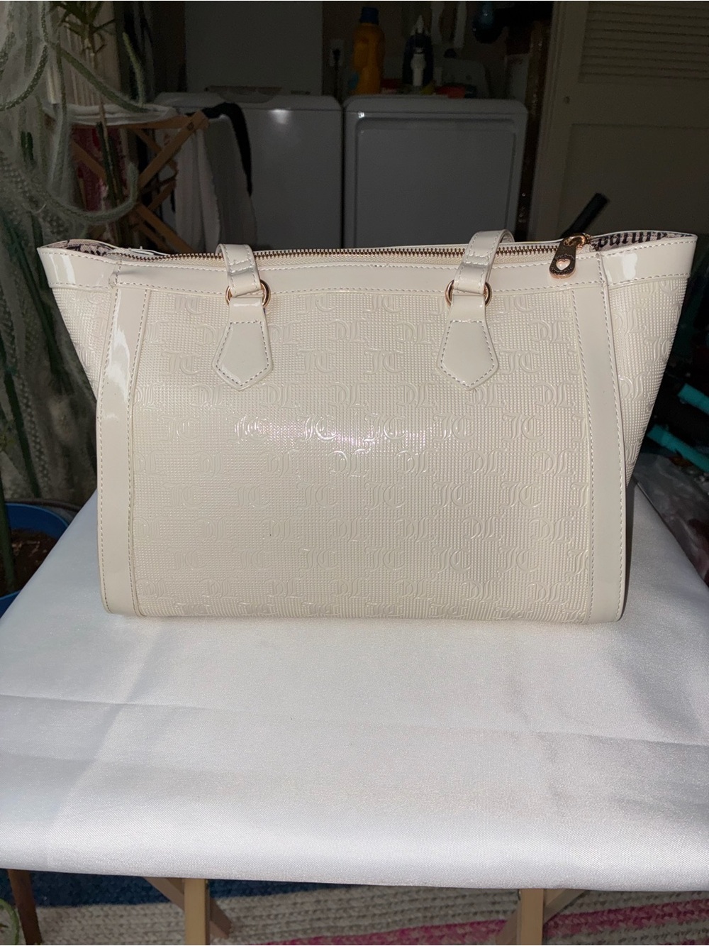 Juicy Couture Gothic JC Logo Monogram Tote Cream Gold Hardware Heart Lock - Picture 6 of 15